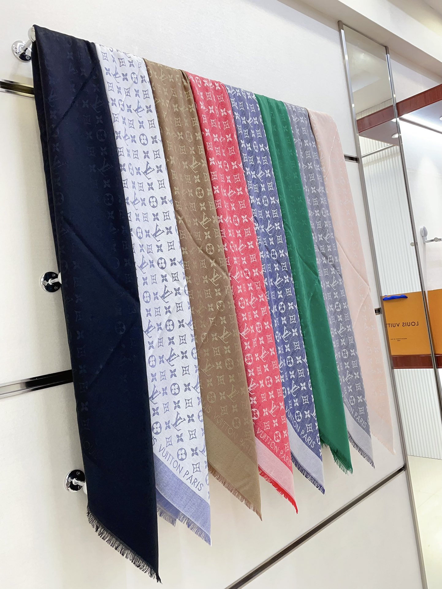 LV Monogram Denim Shawls M75498 Green